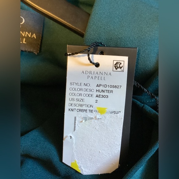 NWT Adrianna‎ Papell Size 2 Knit Crepe Tie Front Jumpsuit Hunter - Picture 5 of 7